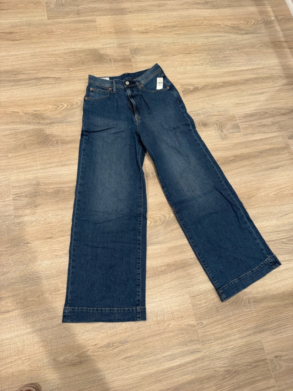 GAP Dark Blue Denim Jeans with Light Blue Pocket Lining. Wide Leg. NWT. #90s